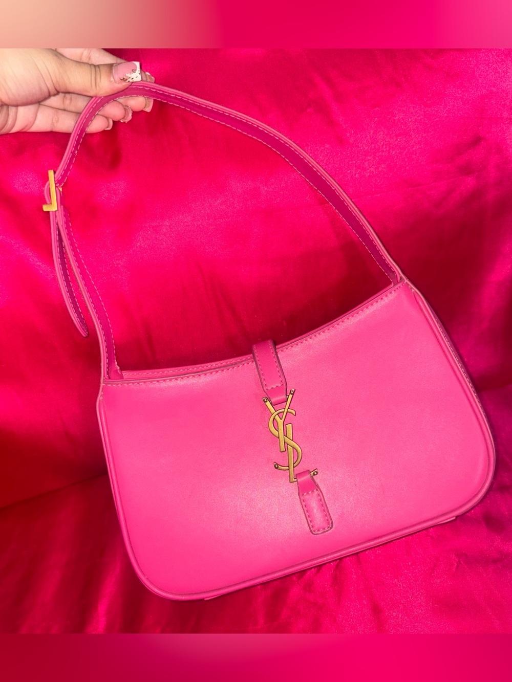 Authentic Saint Laurent YSL Le 5 à 7 hobo bag